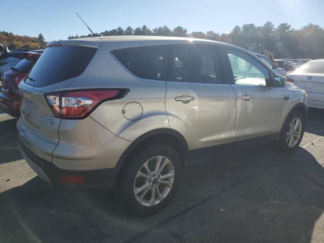 Photo 3 from auction – 2017 FORD ESCAPE SE with VIN 1FMCU9GD9HUD90126