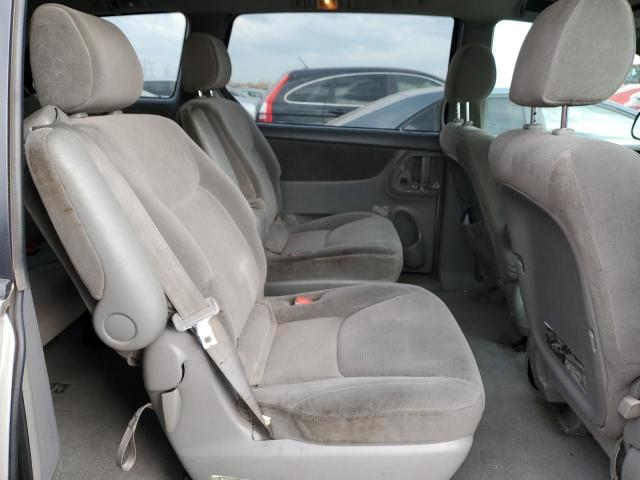 Photo 11 from auction – 2004 TOYOTA SIENNA CE with VIN 5TDZA23C54S190015