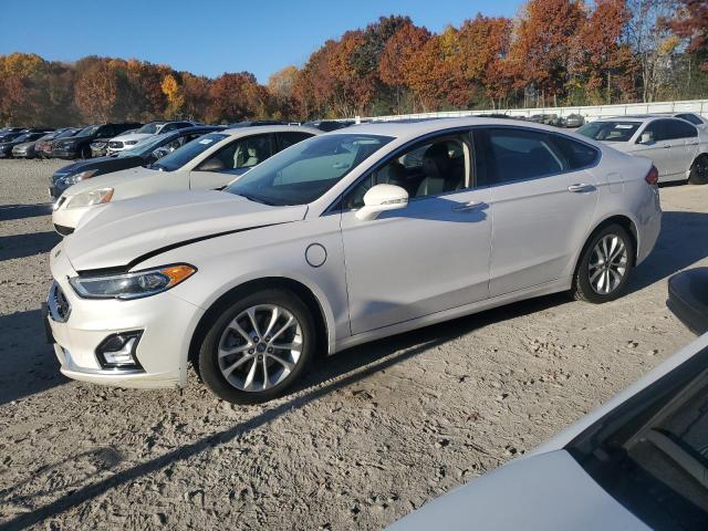 FORD FUSION TIT 2019 with VIN 3FA6P0SU8KR266543 - Photo from auction