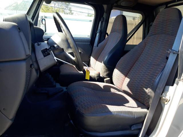 Photo 7 from auction – 2000 JEEP WRANGLER / with VIN 1J4FA29P3YP715337