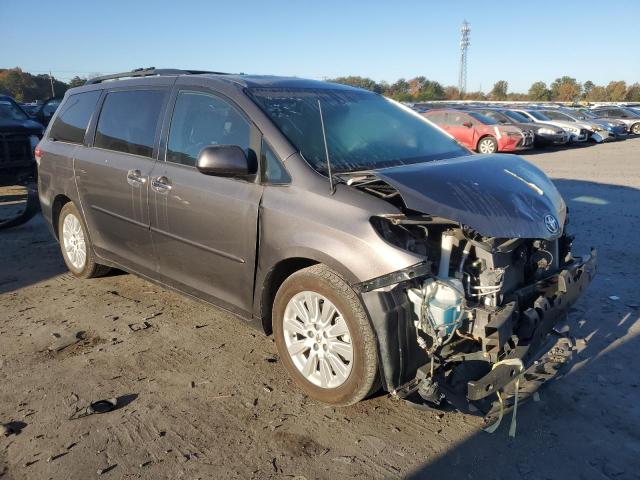 Photo 4 from auction – 2014 TOYOTA SIENNA XLE with VIN 5TDDK3DC2ES076096