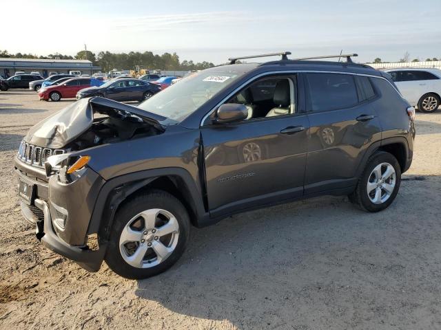 JEEP COMPASS LA 2019 with VIN 3C4NJDBB8KT734500 - Photo from auction