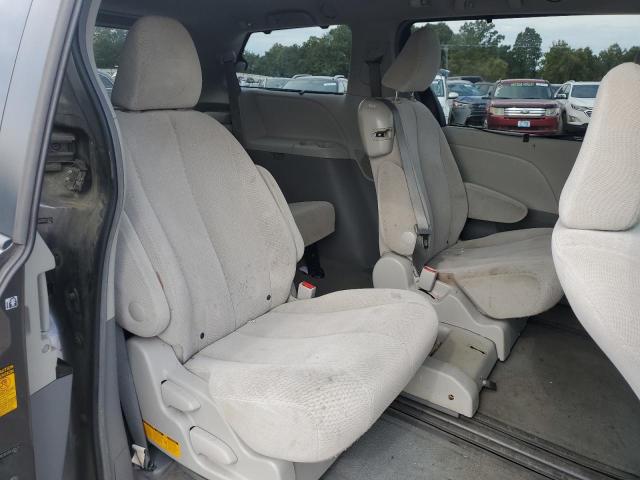 Photo 11 from auction – 2013 TOYOTA SIENNA LE with VIN 5TDKK3DC2DS302675
