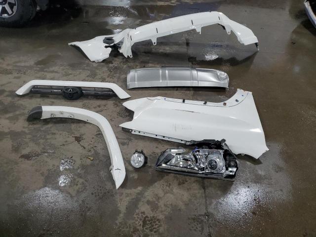 Photo 13 from auction – 2020 TOYOTA 4RUNNER SR with VIN JTEBU5JR6L5770648