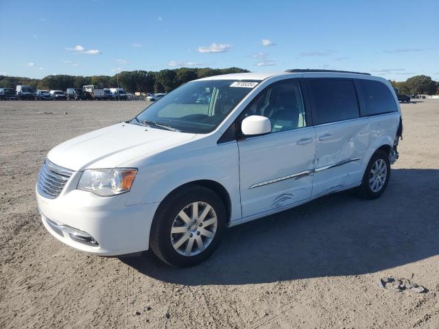 Photo 1 from auction – 2016 CHRYSLER TOWN & COU with VIN 2C4RC1BG0GR282221