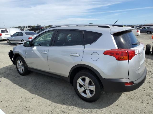 Photo 2 from auction – 2013 TOYOTA RAV4 XLE with VIN JTMRFREV0D5008722