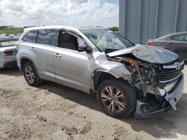 Zdjęcie 4 z aukcji – 2016 TOYOTA HIGHLANDER z VIN 5TDZKRFH7GS157499