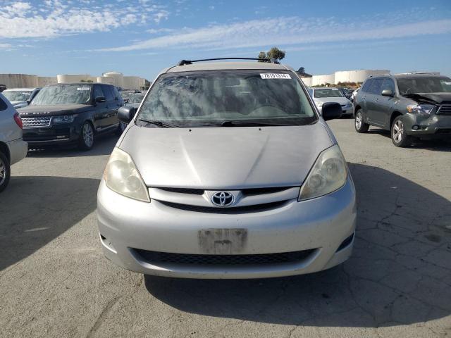 Photo 5 from auction – 2010 TOYOTA SIENNA CE with VIN 5TDKK4CC8AS291247