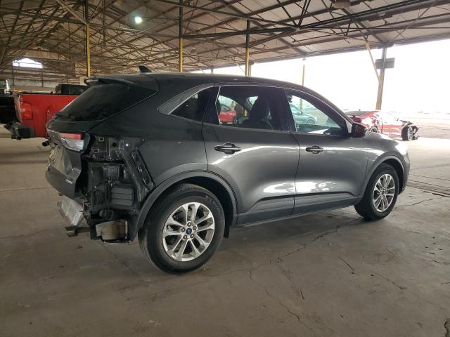 Photo 3 from auction – 2020 FORD ESCAPE SE with VIN 1FMCU0G6XLUA57231