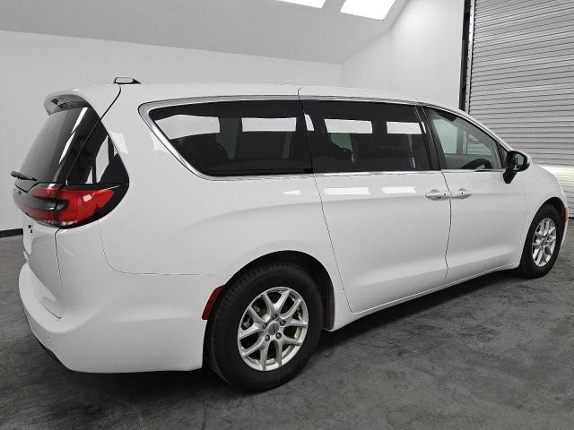 Photo 3 from auction – 2023 CHRYSLER PACIFICA T with VIN 2C4RC1BG7PR532246
