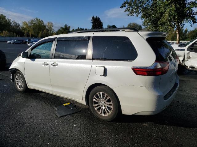 Photo 2 from auction – 2015 TOYOTA SIENNA XLE with VIN 5TDYK3DC3FS564900
