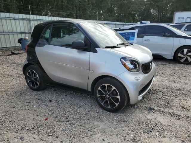 Photo 4 from auction – 2016 SMART FORTWO with VIN WMEFJ5DA6GK057472