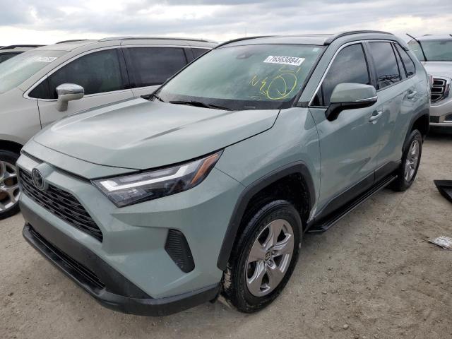 Photo 1 from auction – 2022 TOYOTA RAV4 XLE with VIN 2T3W1RFV4NW214927
