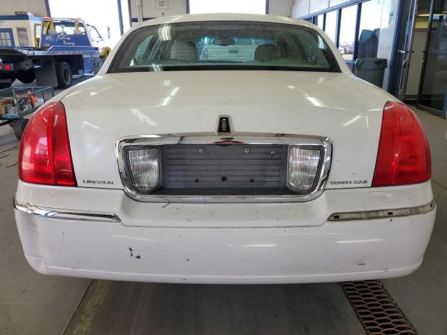 Photo 6 from auction – 2003 LINCOLN TOWN CAR E with VIN 1LNHM81W33Y617869
