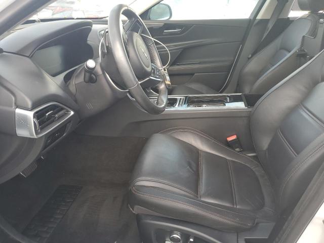 Photo 7 from auction – 2019 JAGUAR XE PRESTIG with VIN SAJAE4FX5KCP53589