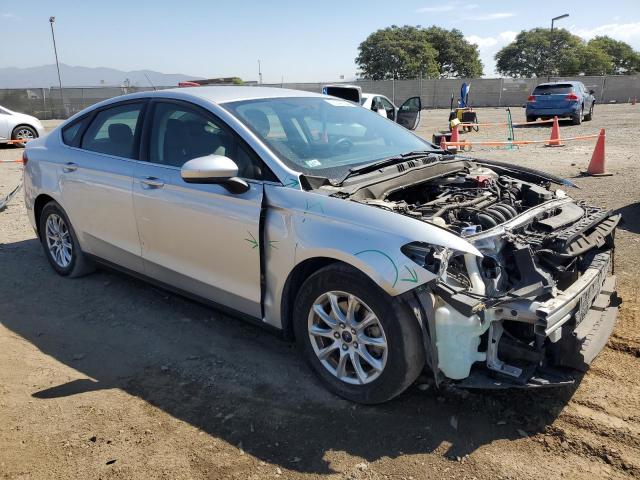 Photo 4 from auction – 2016 FORD FUSION S with VIN 3FA6P0G74GR329762