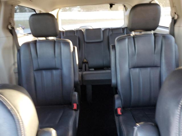 Photo 10 from auction – 2016 CHRYSLER TOWN & COU with VIN 2C4RC1BGXGR286406