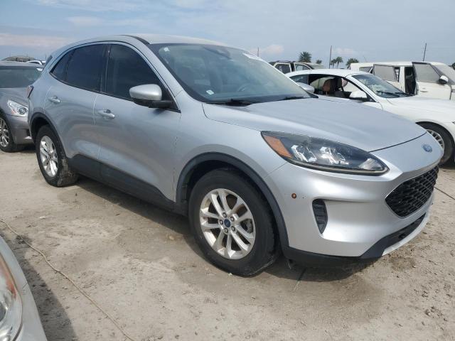 Photo 4 from auction – 2020 FORD ESCAPE SE with VIN 1FMCU0G66LUA24212
