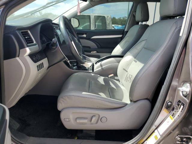 Photo 7 from auction – 2019 TOYOTA HIGHLANDER with VIN 5TDKZRFH0KS554414