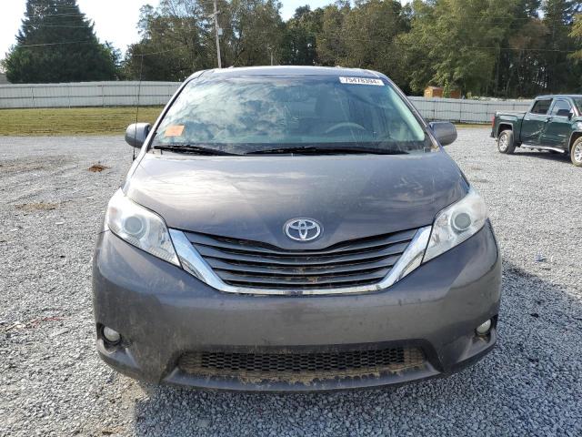 Photo 5 from auction – 2012 TOYOTA SIENNA XLE with VIN 5TDYK3DC8CS187816