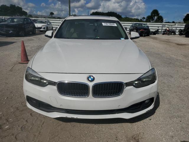 Photo 5 from auction – 2017 BMW 320 I with VIN WBA8E1G54HNU13773