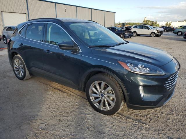 Photo 4 from auction – 2022 FORD ESCAPE TIT with VIN 1FMCU9J99NUB65415