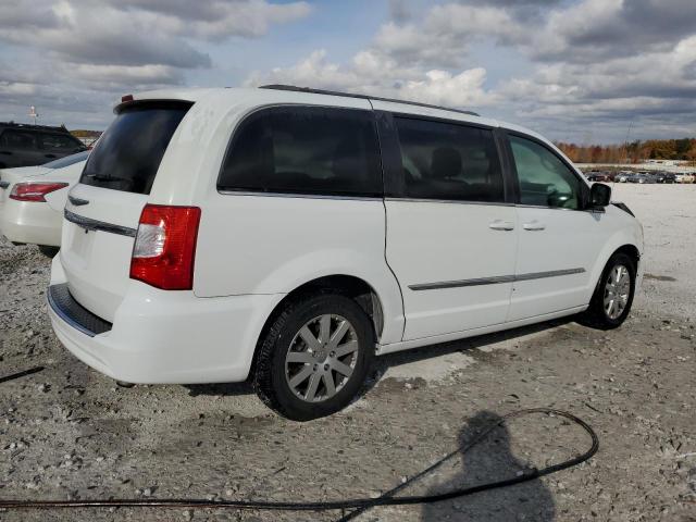 Photo 3 from auction – 2015 CHRYSLER TOWN & COU with VIN 2C4RC1BG3FR560236