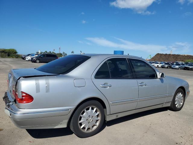 Photo 3 from auction – 2000 MERCEDES-BENZ E 320 with VIN WDBJF65J7YA992262