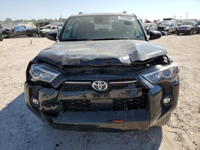 Photo 5 from auction – 2022 TOYOTA 4RUNNER SR with VIN JTEEU5JR2N5271832