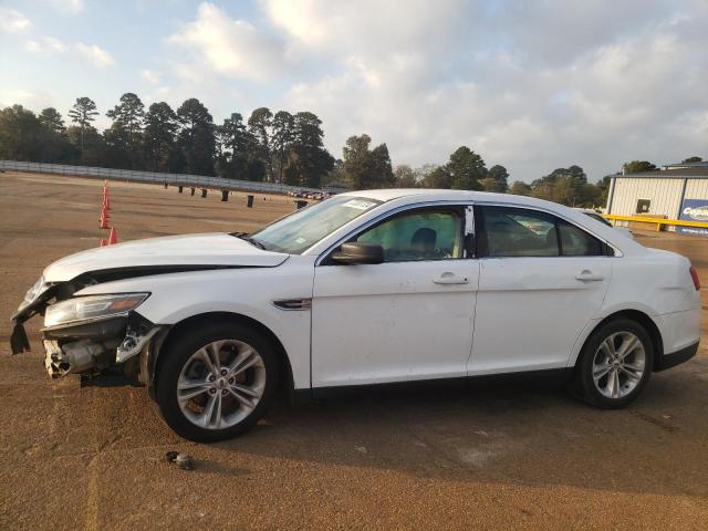 FORD TAURUS SE 2017 with VIN 1FAHP2D84HG122556 - Photo from auction