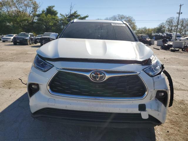 Photo 5 from auction – 2022 TOYOTA HIGHLANDER with VIN 5TDDZRBHXNS168151