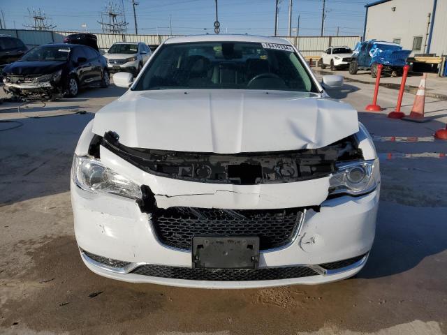 Photo 5 from auction – 2016 CHRYSLER 300 LIMITE with VIN 2C3CCAAGXGH243167