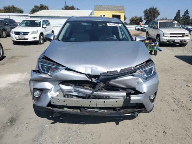 Photo 5 from auction – 2017 TOYOTA RAV4 XLE with VIN 2T3WFREV2HW382914