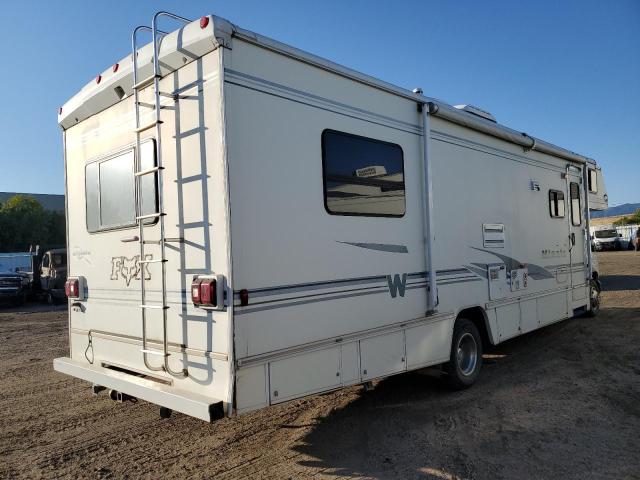 Photo 4 from auction – 2003 WINNEBAGO MINNIE with VIN 1FDXE45S72HB43402