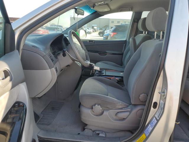 Photo 7 from auction – 2004 TOYOTA SIENNA LE with VIN 5TDBA23C44S007656