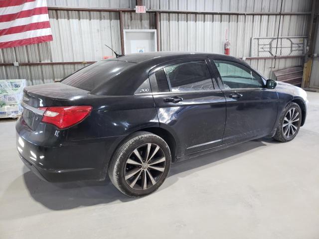 Photo 3 from auction – 2011 CHRYSLER 200 S with VIN 1C3BC8FG1BN624239
