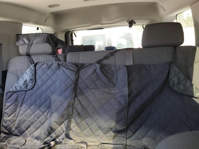 Photo 10 from auction – 2016 CHEVROLET TAHOE C150 with VIN 1GNSCAKC4GR232353