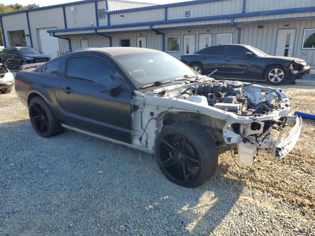 Photo 4 from auction – 2005 FORD MUSTANG with VIN 1ZVFT80N755124995
