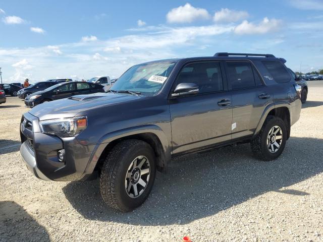 TOYOTA 4RUNNER SE 2023 with VIN JTERU5JRXP6176398 - Photo from auction