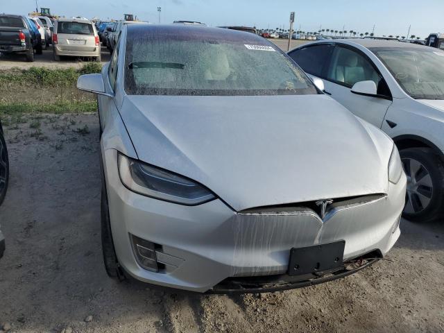 Photo 5 from auction – 2016 TESLA MODEL X with VIN 5YJXCBE27GF011116