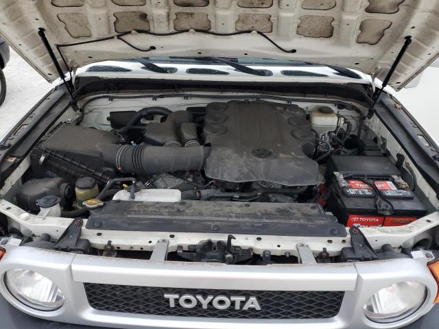 Photo 11 from auction – 2013 TOYOTA FJ CRUISER with VIN JTEBU4BF0DK153991