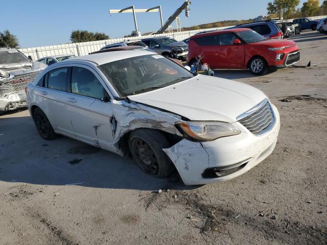Photo 4 from auction – 2014 CHRYSLER 200 LX with VIN 1C3CCBAB2EN168057