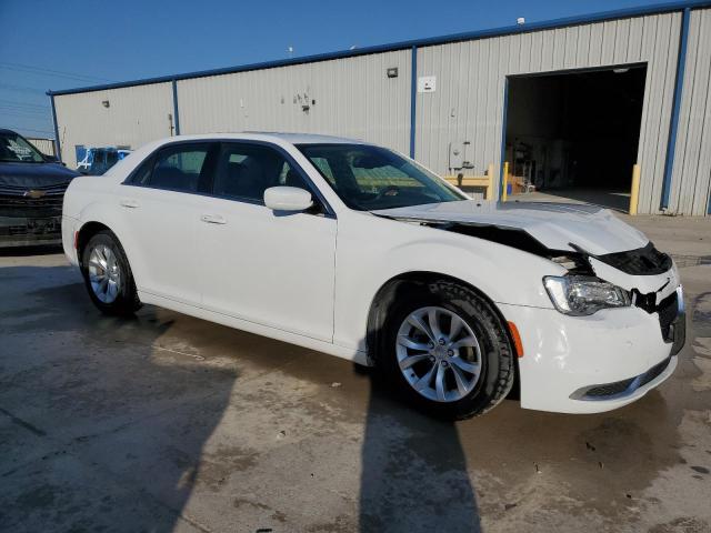 Photo 4 from auction – 2016 CHRYSLER 300 LIMITE with VIN 2C3CCAAGXGH243167
