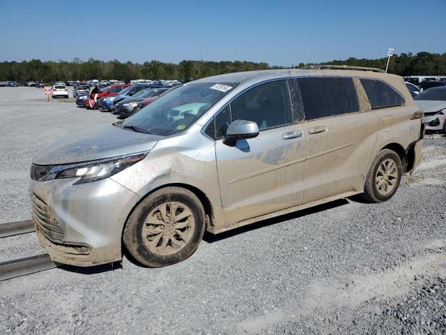 TOYOTA SIENNA LE 2023 with VIN 5TDKSKFC7PS095048 - Photo from auction