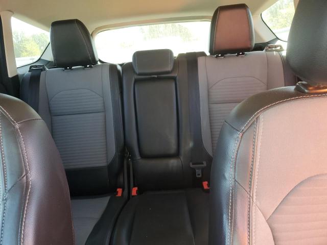 Photo 10 from auction – 2017 FORD ESCAPE SE with VIN 1FMCU9G98HUA75393