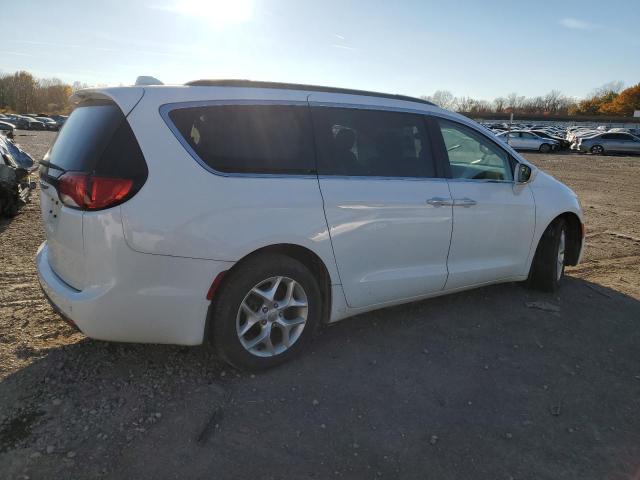 Фото 3 с аукциона – 2018 CHRYSLER PACIFICA T с VIN 2C4RC1FG7JR106171