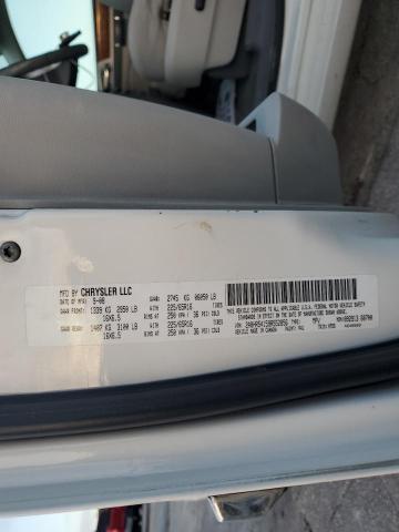 Photo 14 from auction – 2009 CHRYSLER TOWN & COU with VIN 2A8HR54159R552856