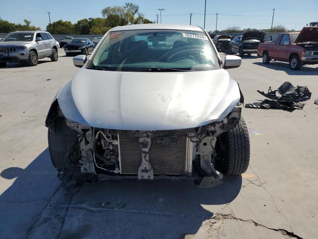 Photo 5 from auction – 2019 NISSAN SENTRA S with VIN 3N1AB7AP1KY303402