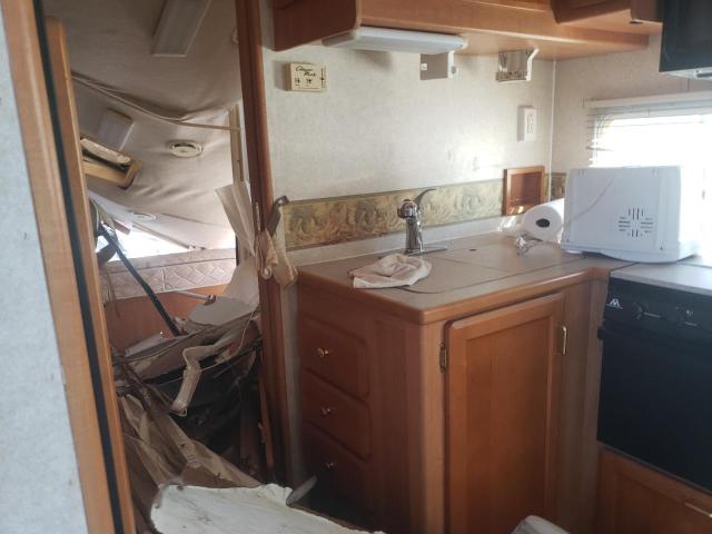 Photo 6 from auction – 2002 JAYC MOTORHOME with VIN 1FDXE45S82HA76664