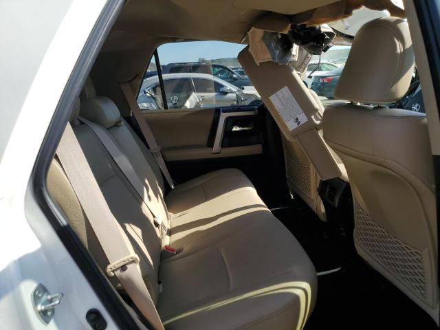 Photo 10 from auction – 2018 TOYOTA 4RUNNER SR with VIN JTEBU5JR2J5579757